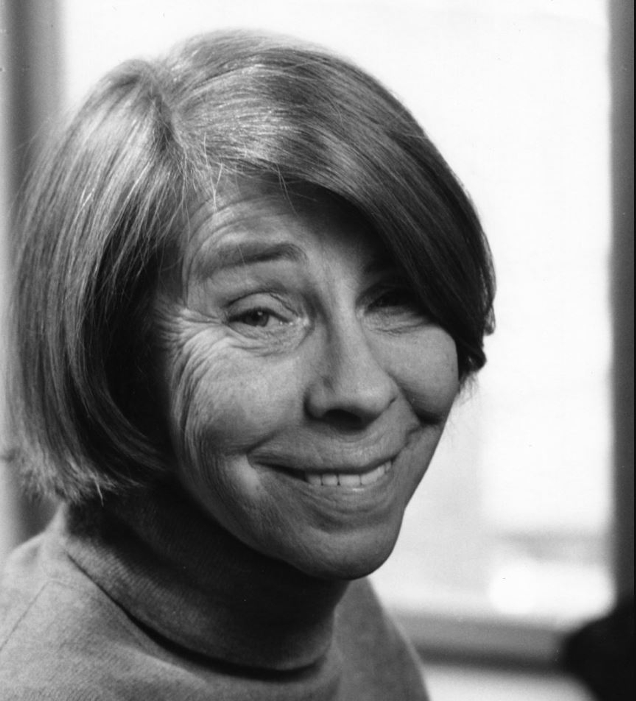 Tove Jansson bild svartvit leende