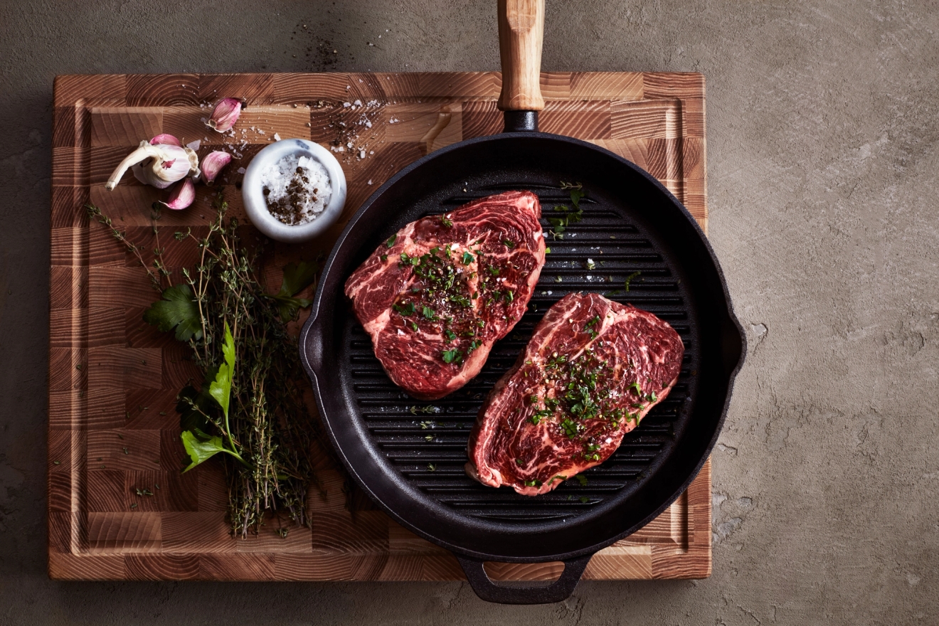 Stenfors räfflade grillpanna med kött
