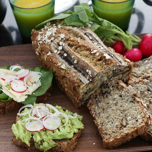 Saftigt och galet gott banan och valnötsbröd