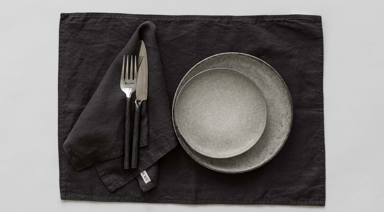 Svarta bordstabletter