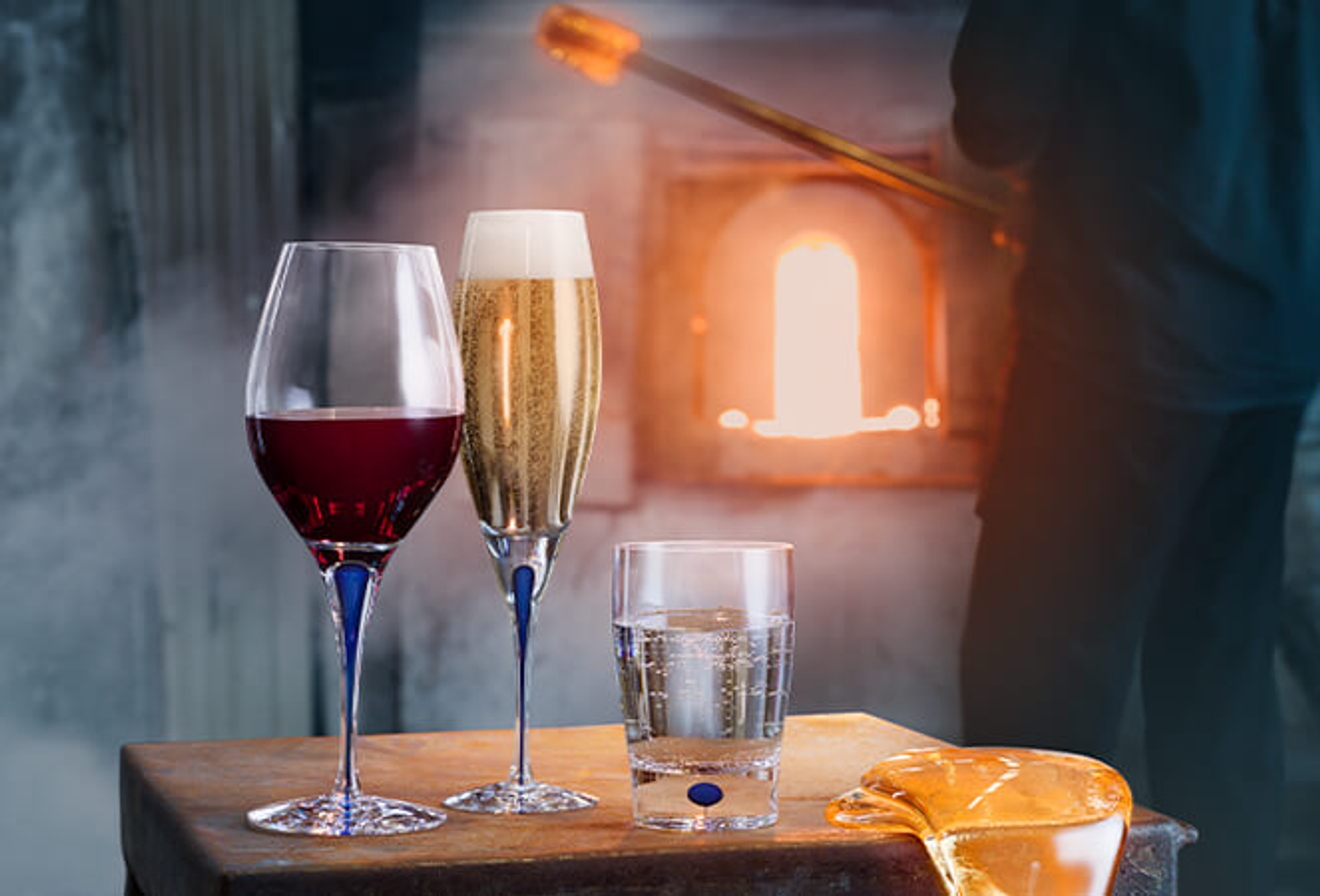 Intermezzo blå vinglass, champagneglass og vannglass