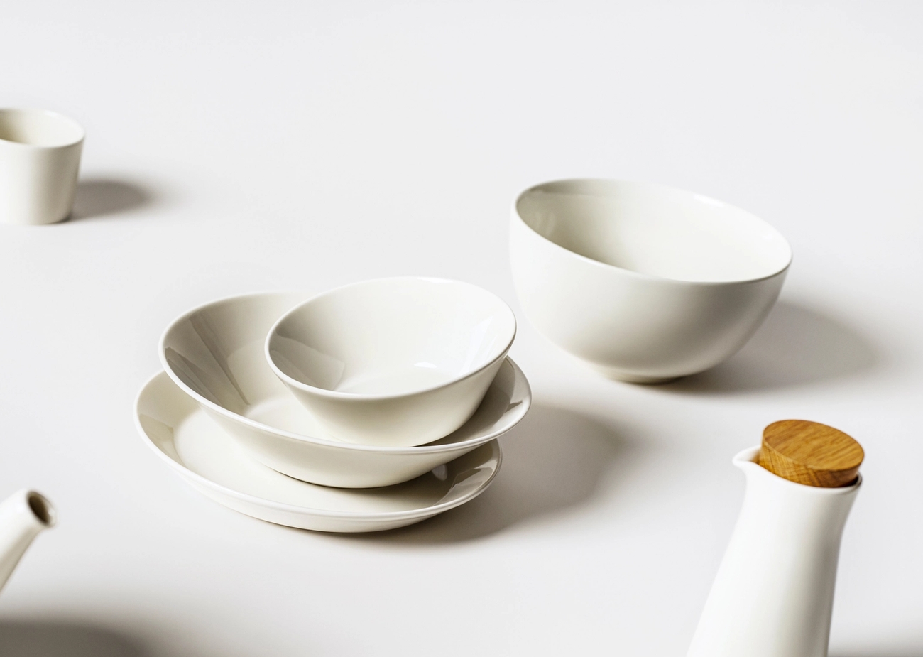 Iittala kulhot Teema -sarjasta värissä valkoinen