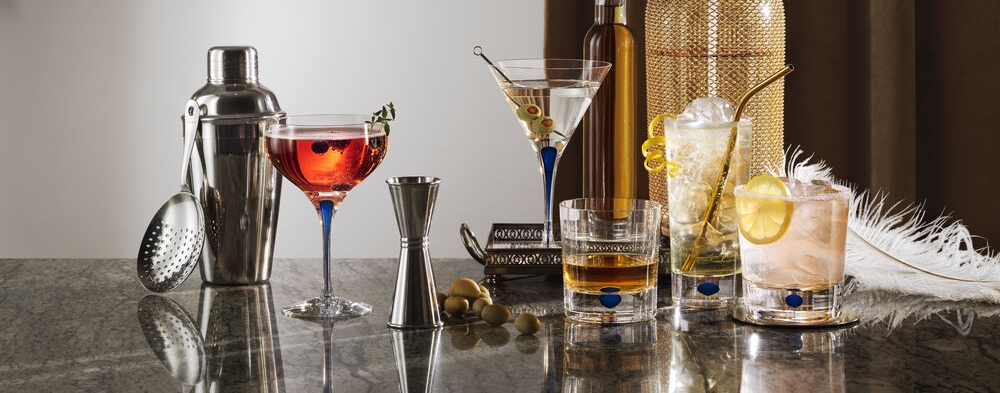 Orrefors intermezzo sininen martinilasi viinilasi juomalasi baaritarvikkeet shakeri