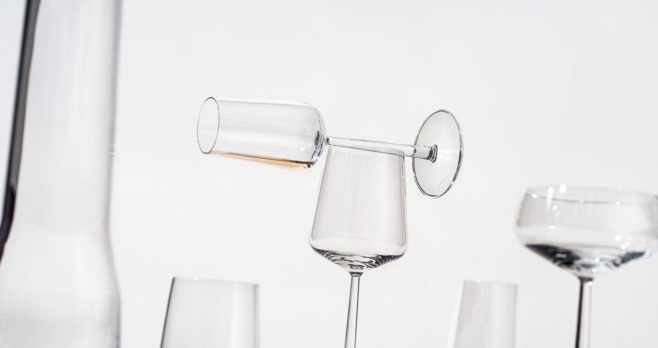 iittala essence iittala lasit viinilasit vesilasit juomalasit kuohuviinilasit karahvi