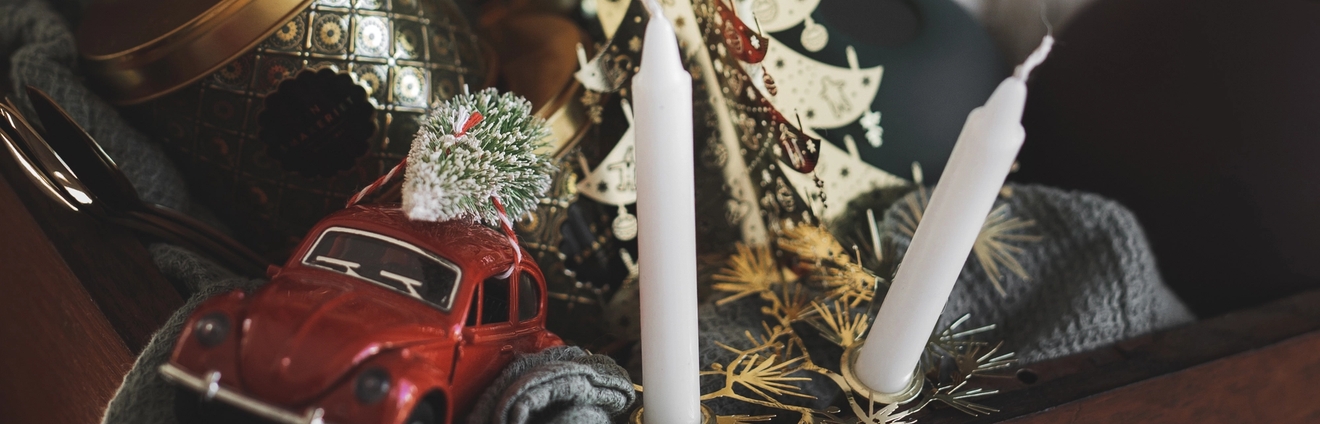 Joulukoristeet enkelikellot kynttilät joulupallot