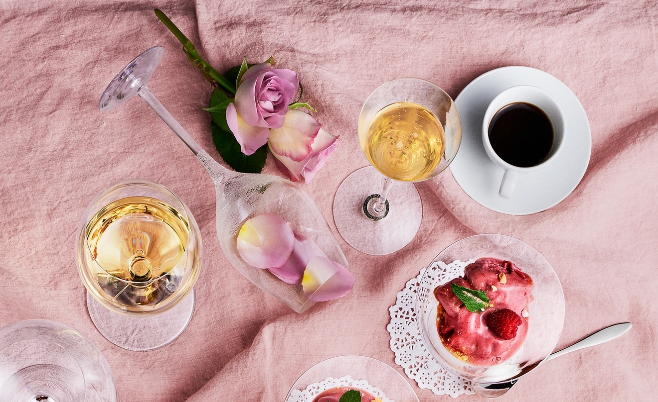 Alla hjärtans dag present till pojkvän en romantisk frukost
