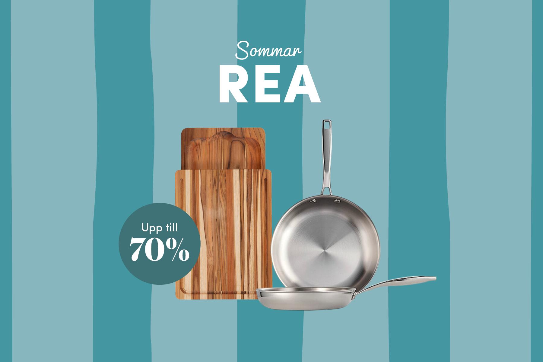 Sommarrea på köksprodukter med skärbrädor och stekpannor, upp till 70 % rabatt.