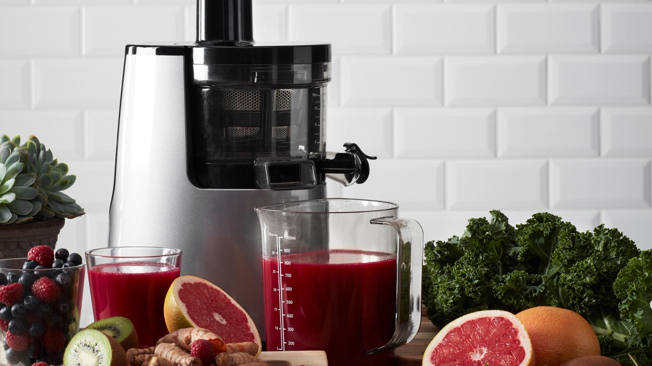 Juicemaskiner röd juice och grapefrukt