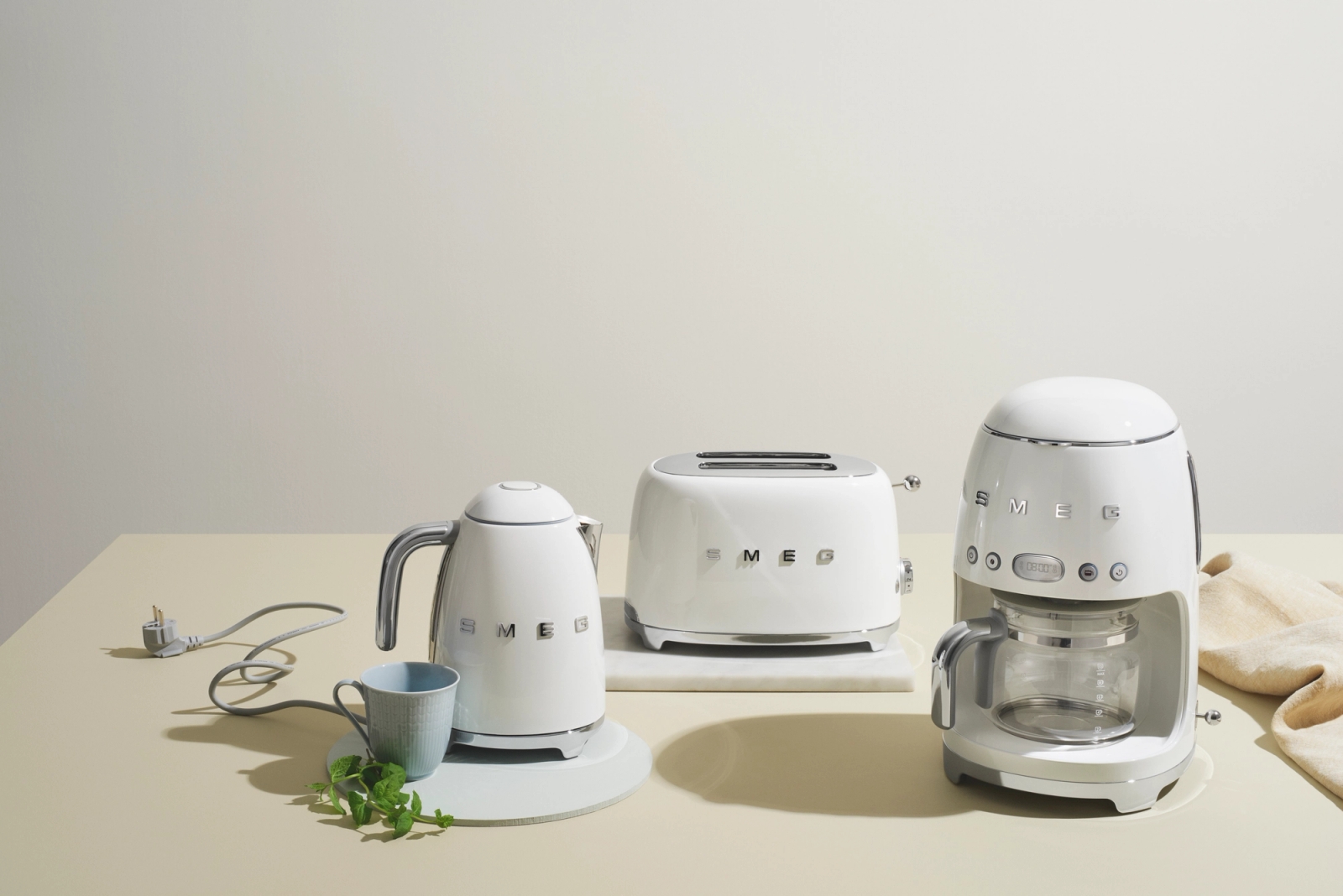 Smeg valkoinen