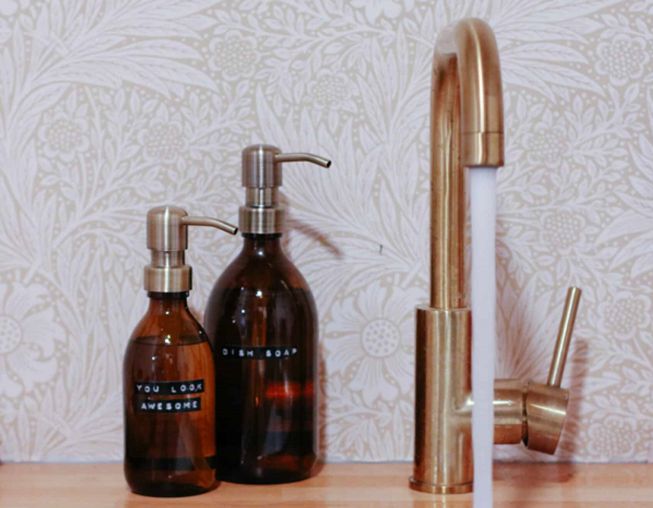 Diskmedel från Wellmark på köksbänken