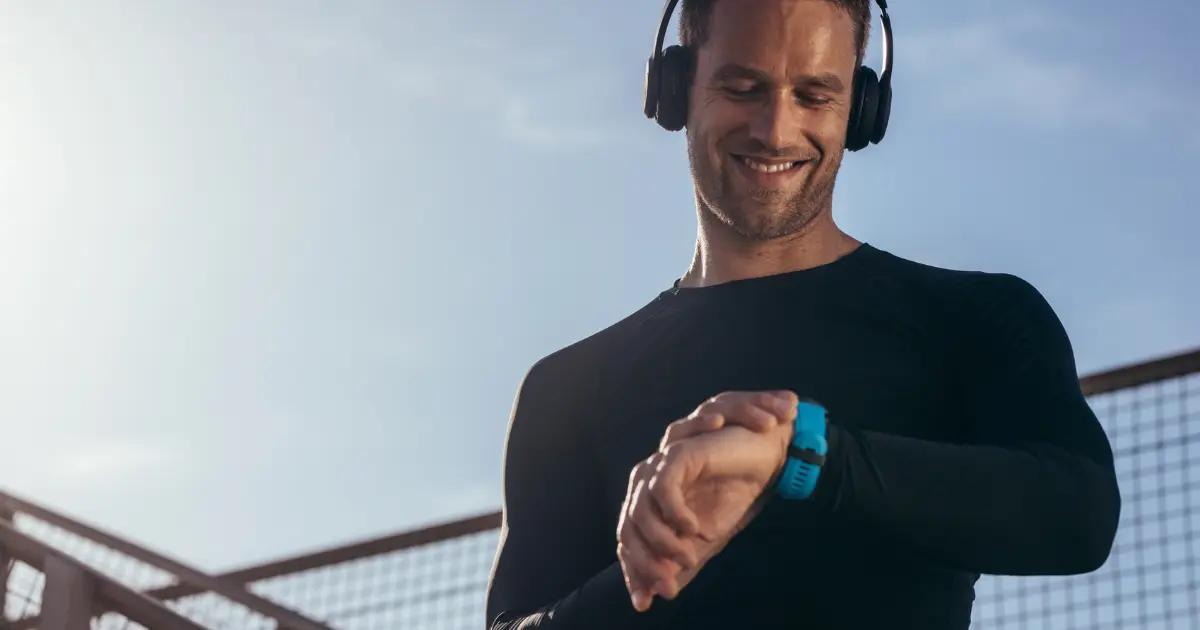 Obrázok k článku Technológie a chudnutie: Pomáhajú fitnes náramky, aplikácie a inteligentné váhy alebo nás len zahlcujú?