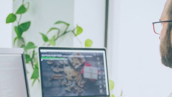 How to Deal with Computer Eye Syndrome and Dry Eyes