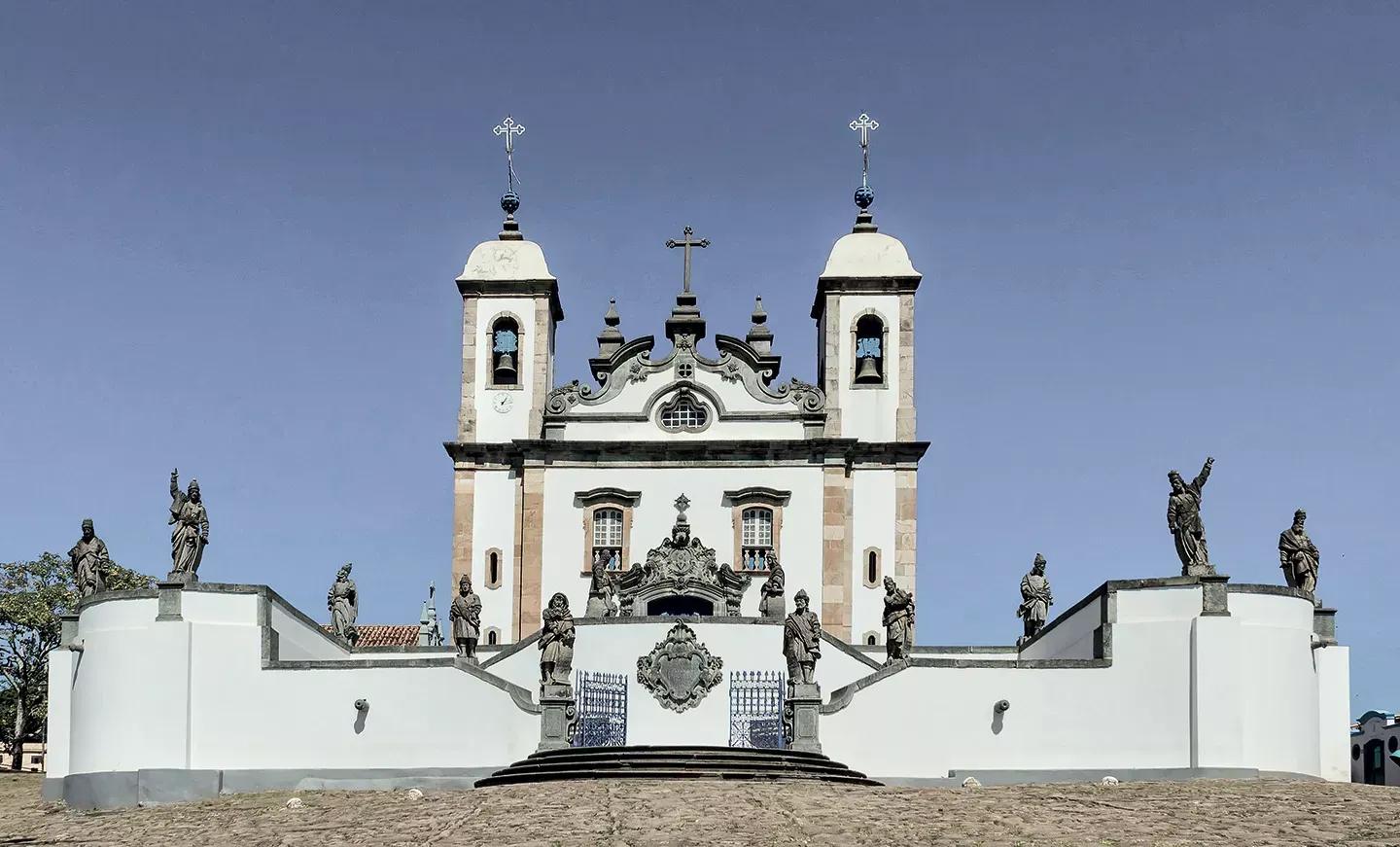 Santuário do Bom Jesus de Matosinhos, Congonhas Santuário do Bom Jesus de Matosinhos, em Congonhas, com adro e estátuas dos profetas em pedra-sabão