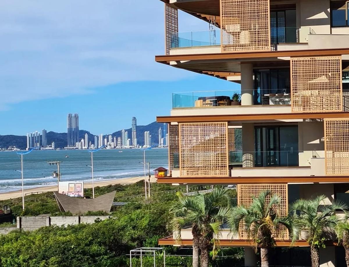 Bravíssima Private Residence: luxo e conforto à beira-mar na Praia Brava