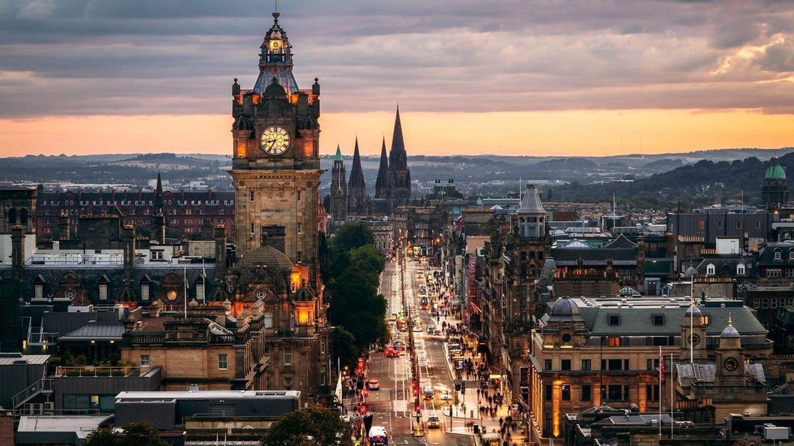Viaje na Arquitetura de Edimburgo, na Escócia.