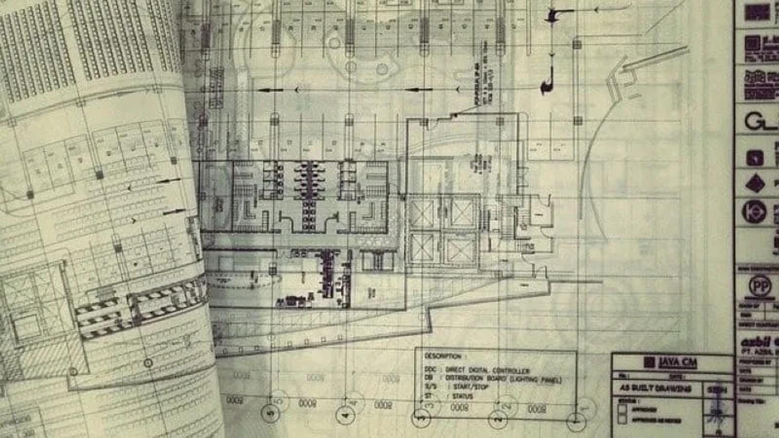 Documento com planta baixa de projeto de edifício.