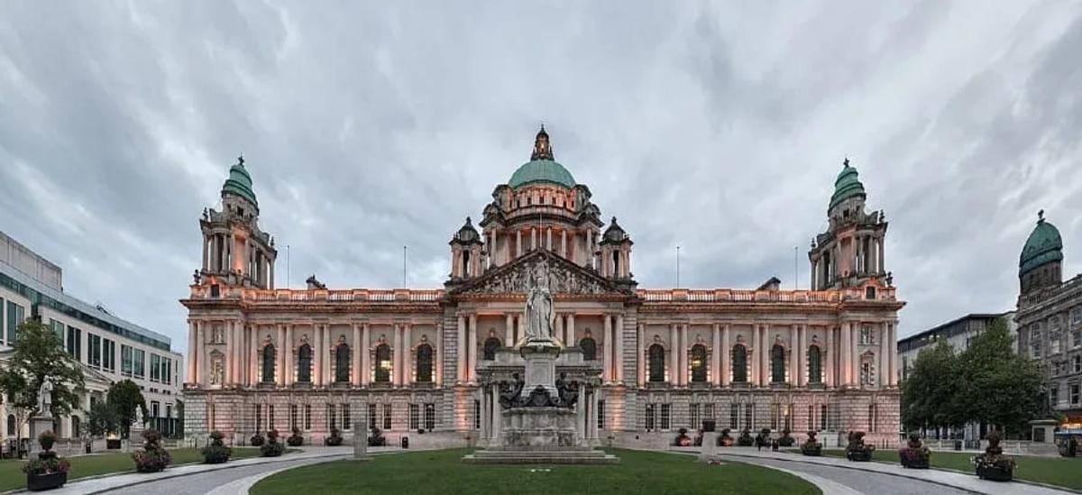 City Hall, projeto de Sir Alfred Brumwell Thomas, em Belfast (1906). Foto: Giorgio Galeotti