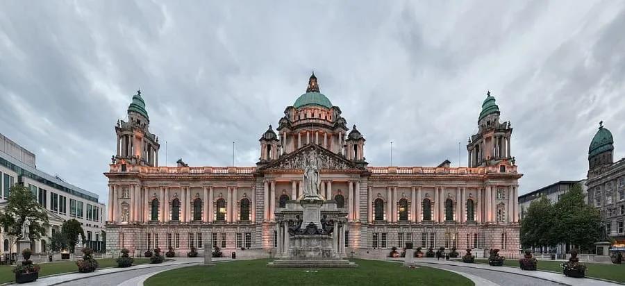 City Hall, projeto de Sir Alfred Brumwell Thomas, em Belfast (1906). Foto: Giorgio Galeotti