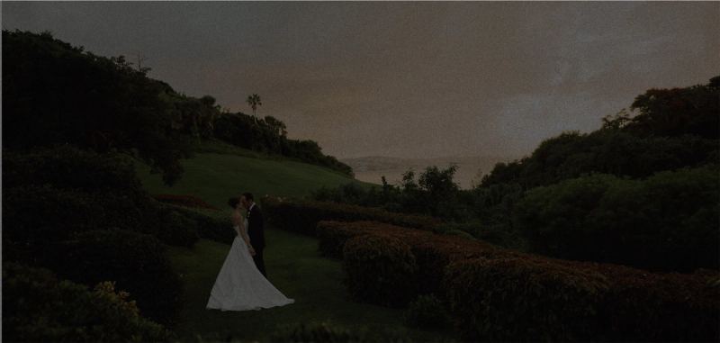 Sarah & Will photographed by Aaron DeSilva