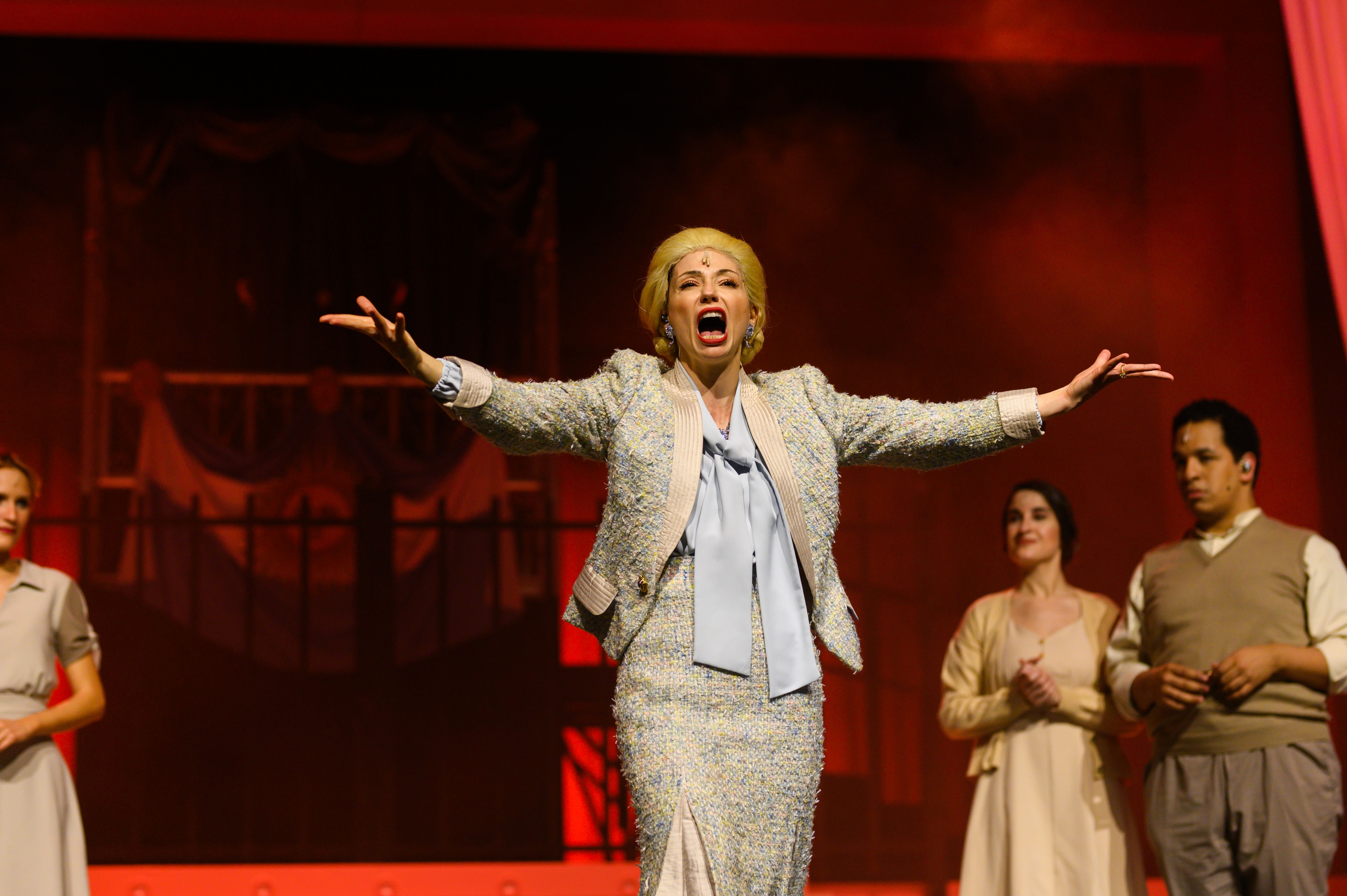 Evita - Foto 3