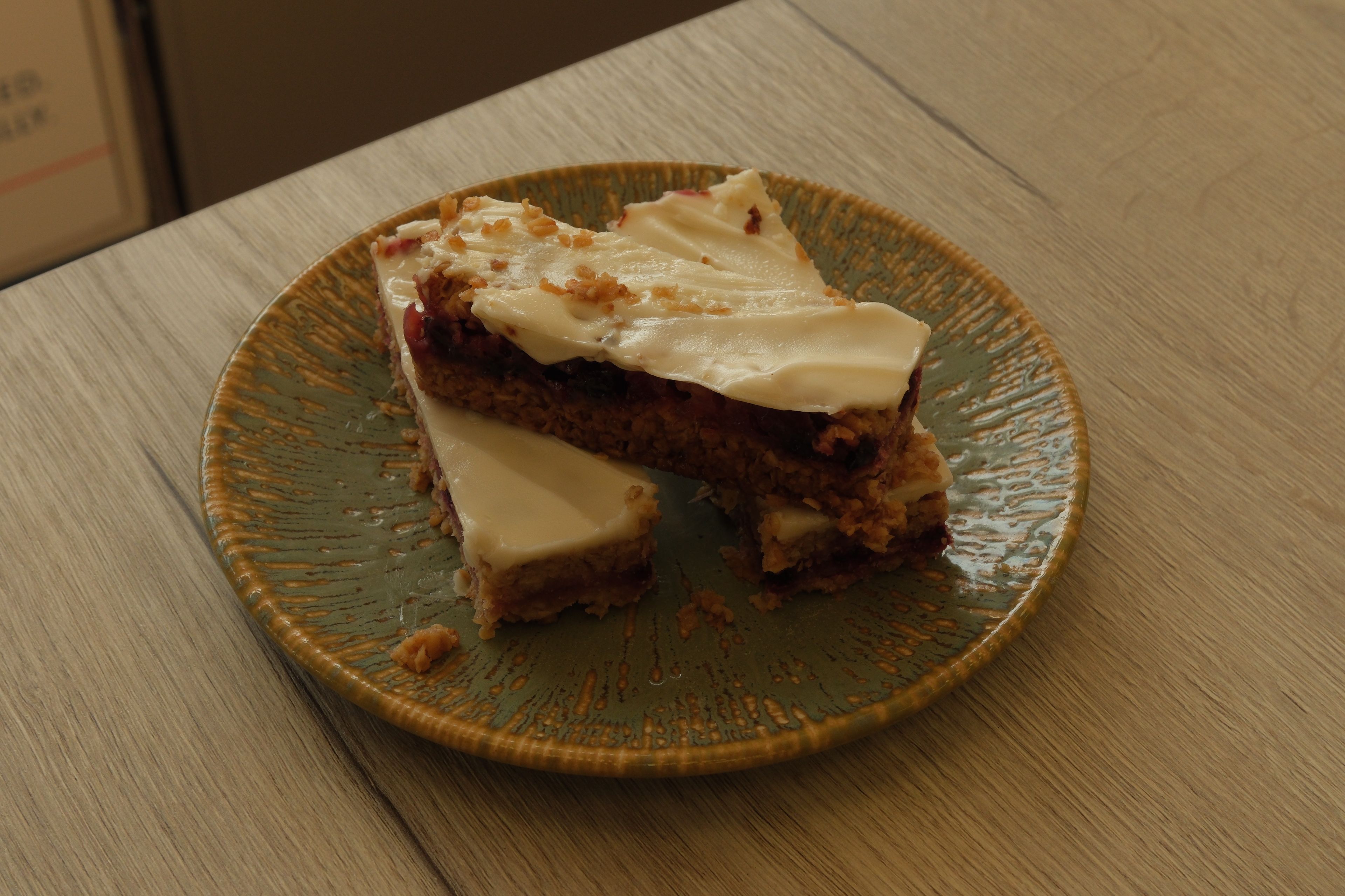 A yoghurt topped flapjack