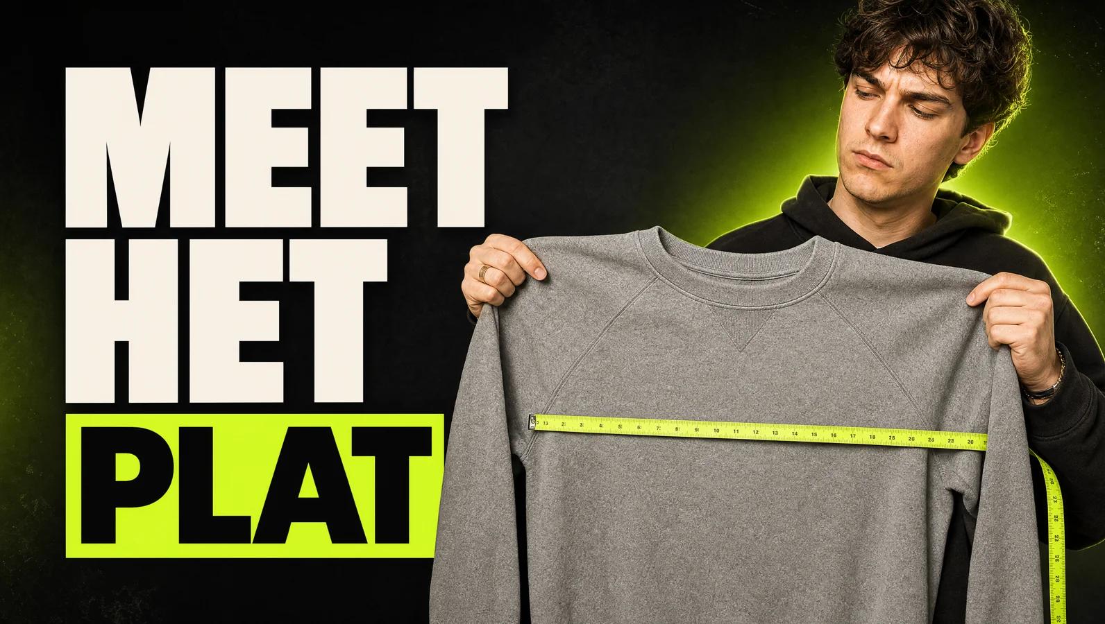 Jonge reseller legt een meetlint langs een vintage sweater op een tafel, naast de kop Meet het plat