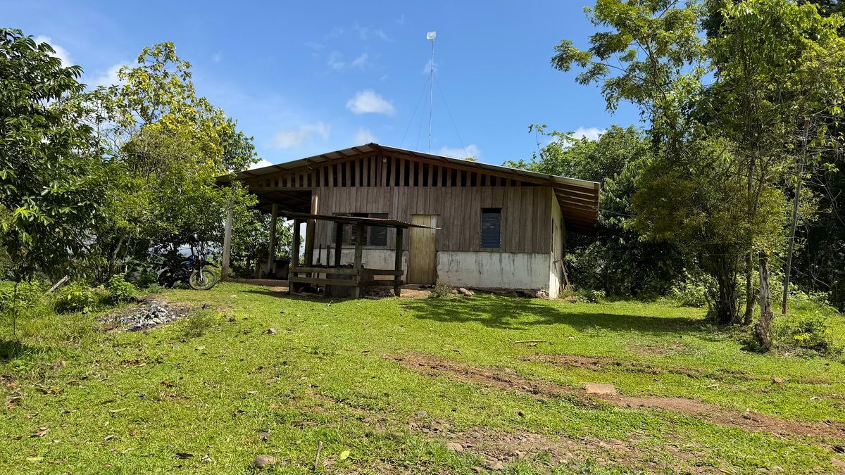 Fully Operational Livestock Development in Cuatro Esquinas