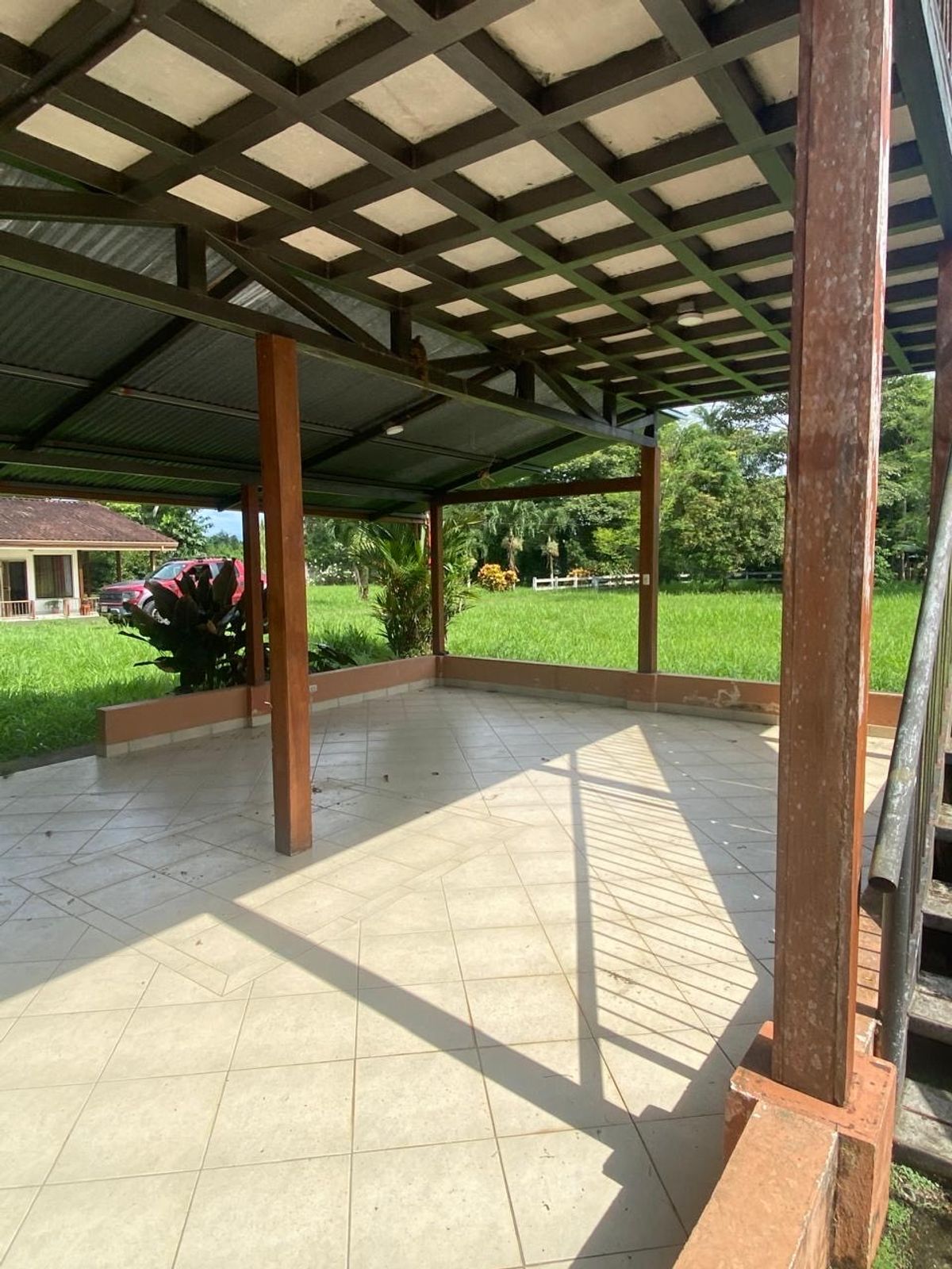 Quinta con Vista al Volcán en La Fortuna: Ideal para Airbnb