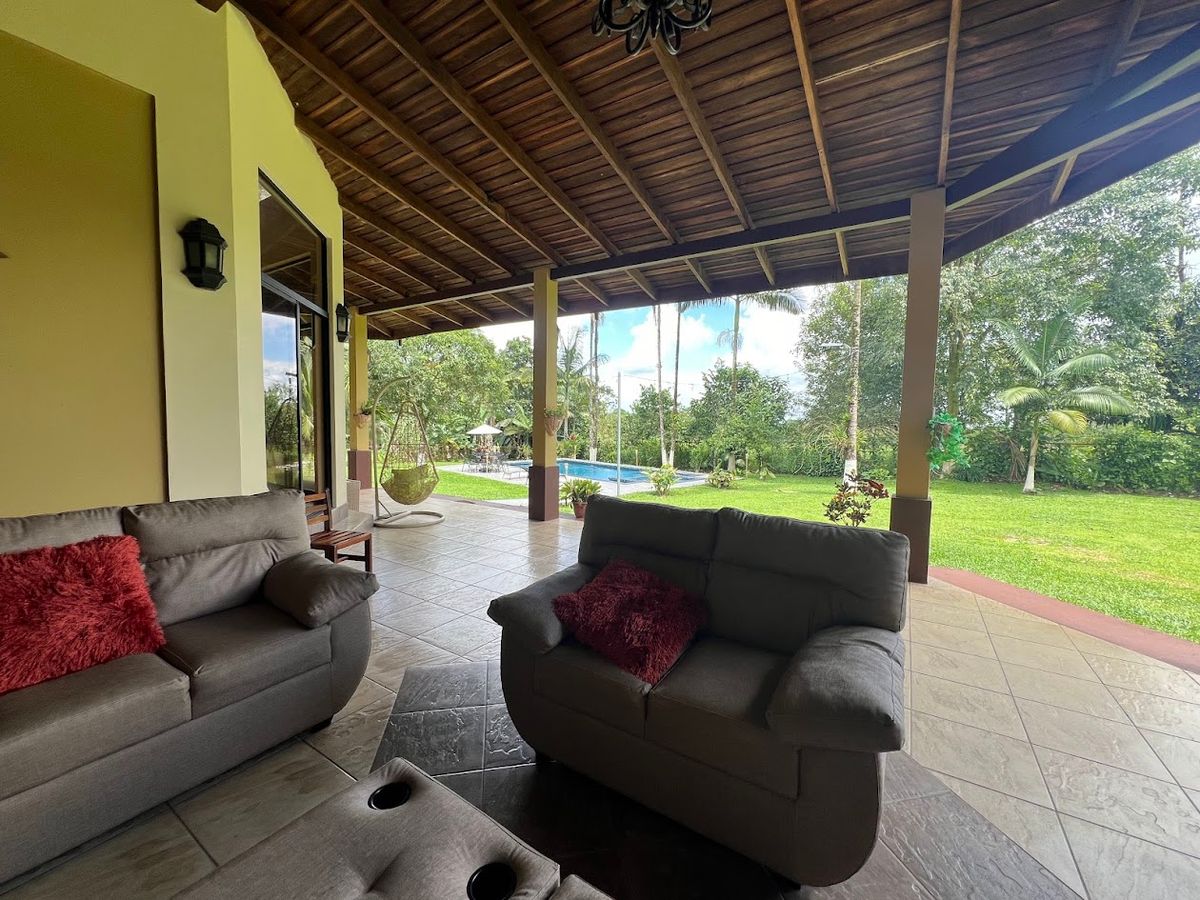 Luxury Estate in Zeta Trece, La Fortuna: Arenal Volcano Views