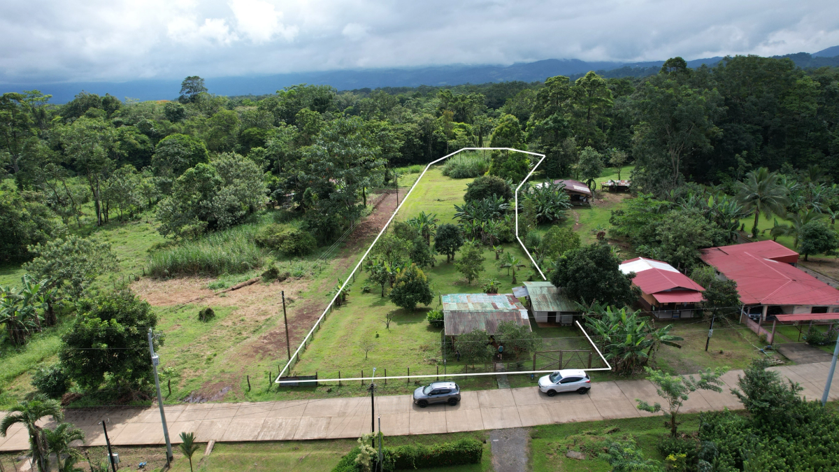 Land for Country Home in La Tigra, San Carlos: Bordering River