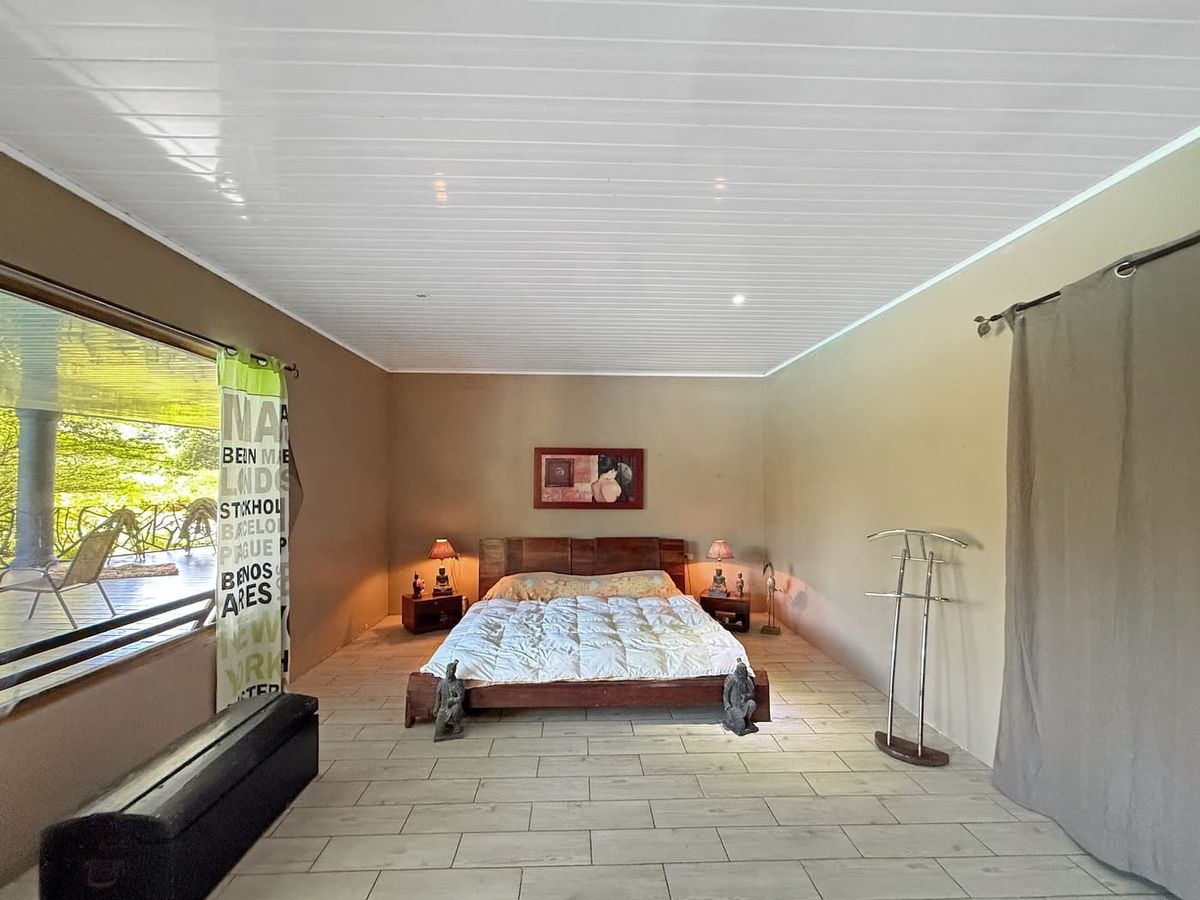 Quinta de 1 Hectárea con Piscina en Venta en Puerto Viejo de Limón