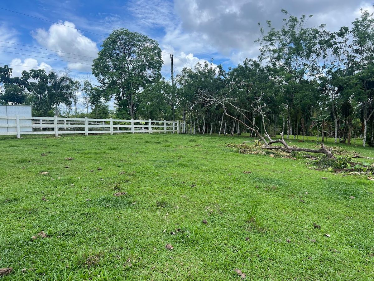 Luxury Lakefront Estate in Cutris: Volcano Views & Nature Sanctuary.