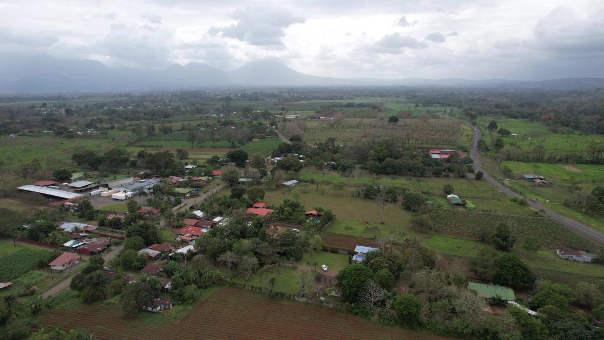 Quinta con Vista al Volcán en La Fortuna: Ideal para Airbnb