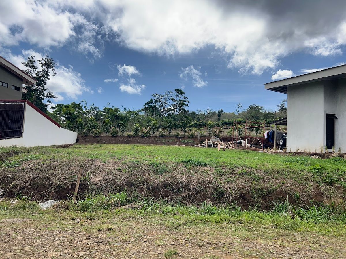 Terreno cerca de la UTN en Ciudad Quesada: Ideal para apartamentos