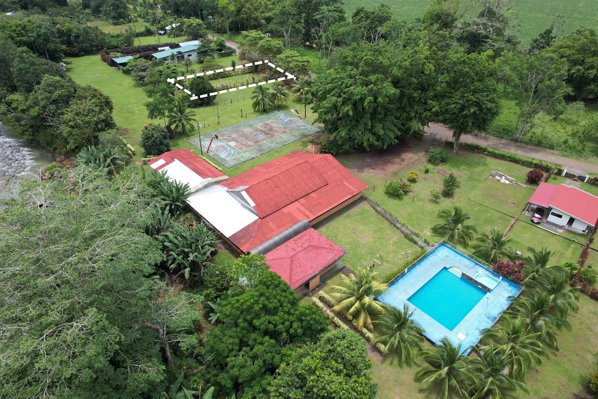 Lot in Cuestillas de Florencia: Privacy and Nature