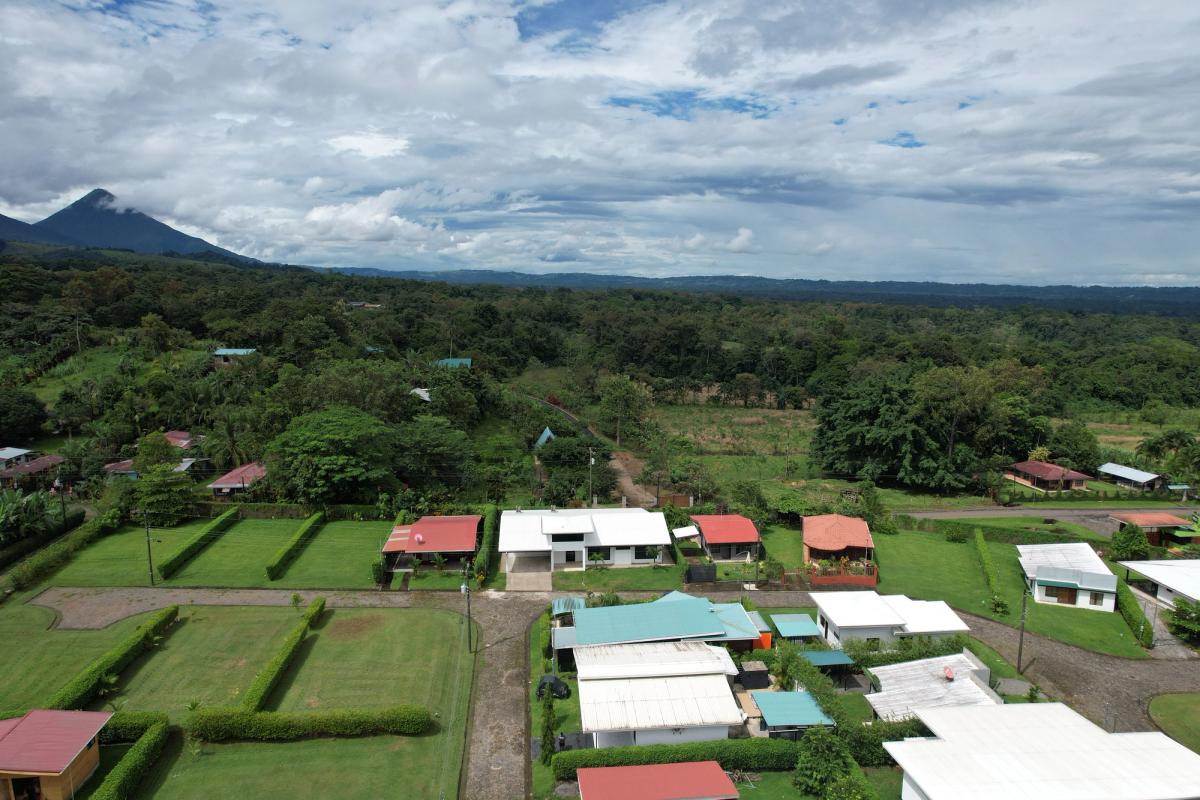 Turnkey Rustic Cabin in  Condominium, La Fortuna: Airbnb