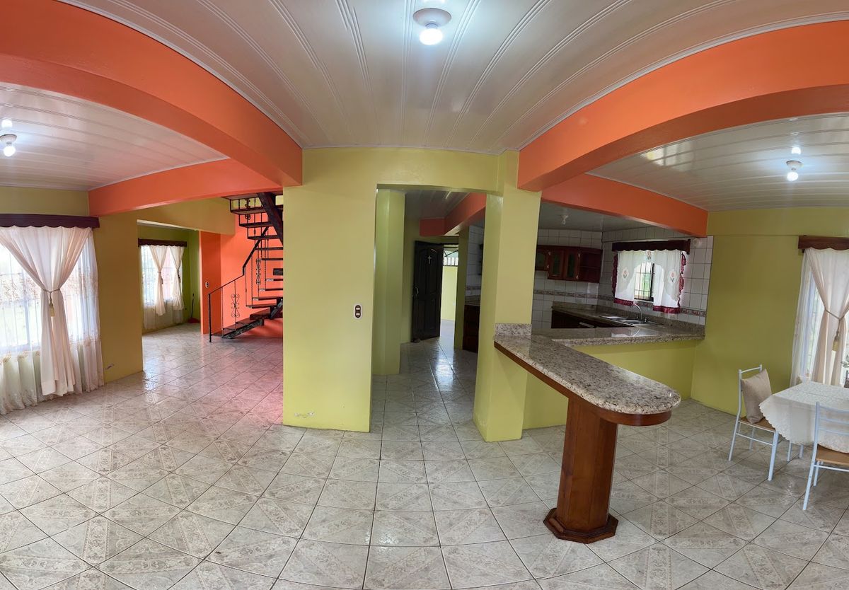House with Large Garden and Arenal Volcano View in La Fortuna