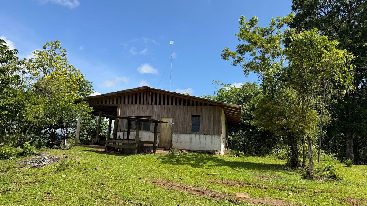 Fully Operational Livestock Development in Cuatro Esquinas