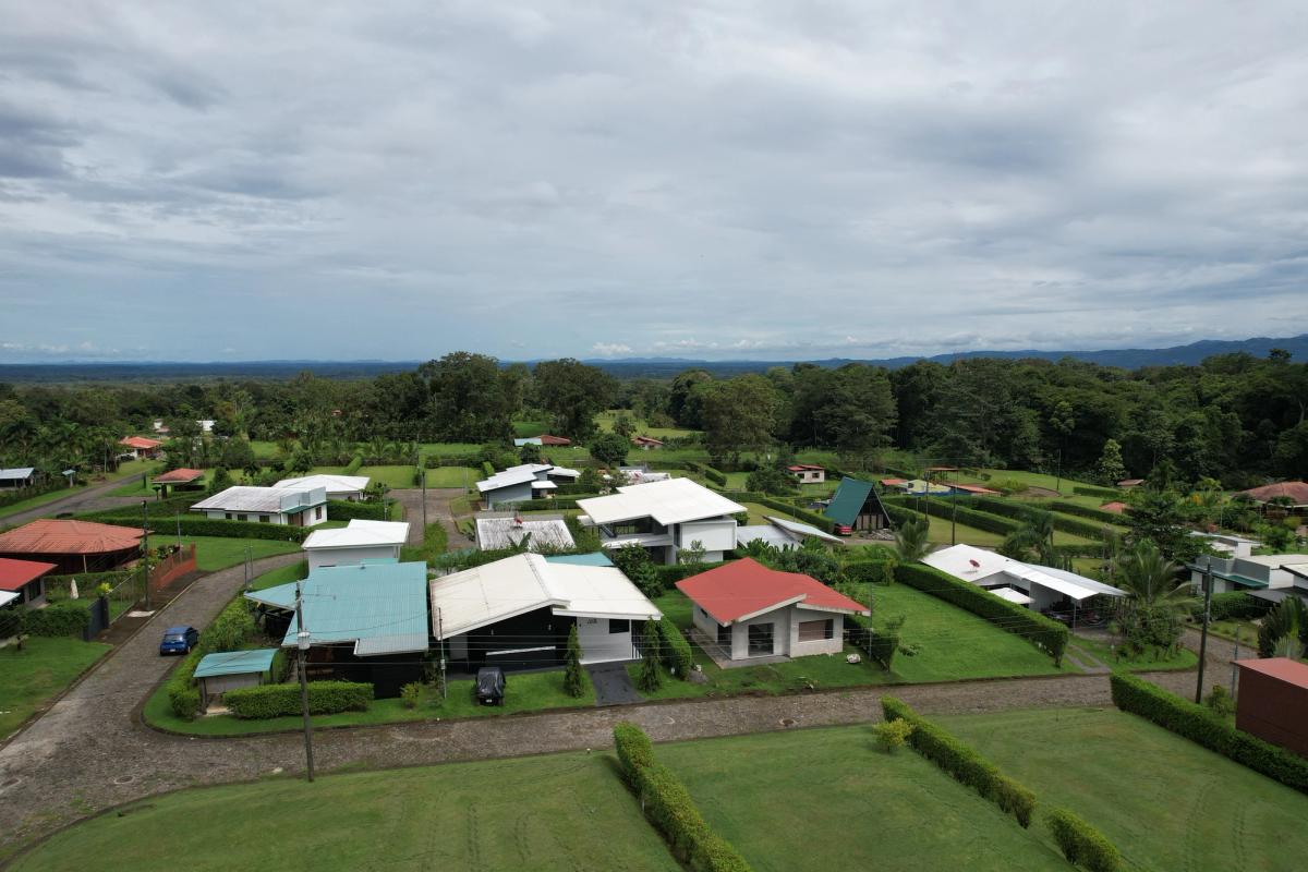 Turnkey Rustic Cabin in  Condominium, La Fortuna: Airbnb