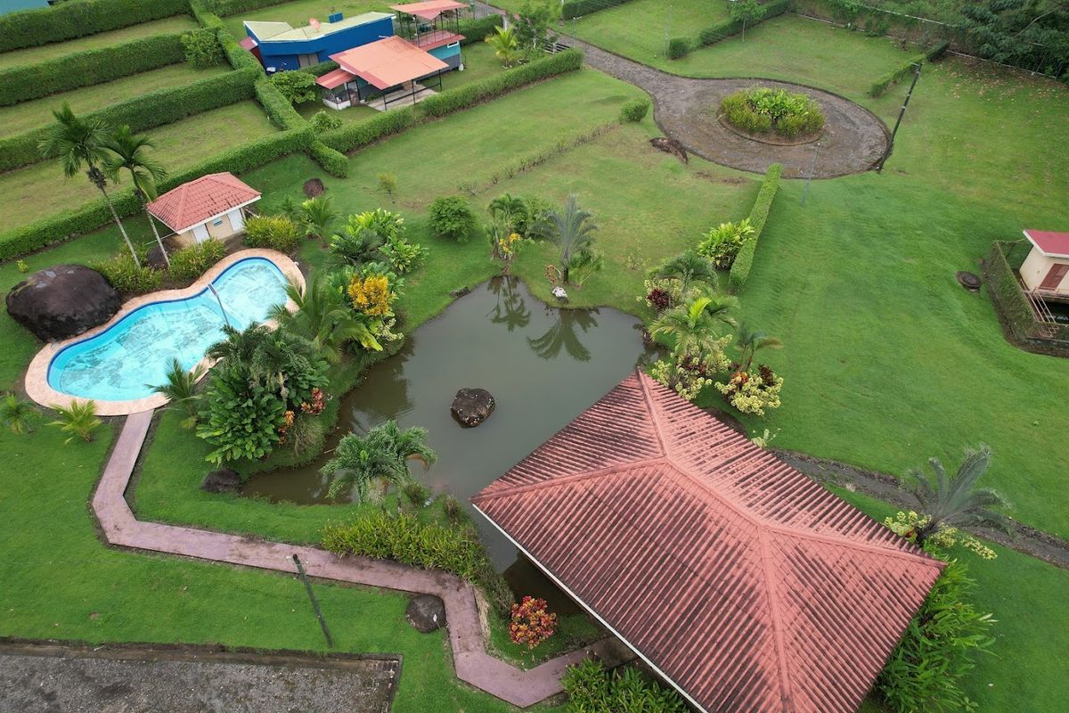 Casa Vacacional de Lujo en Condominio Privado en La Fortuna