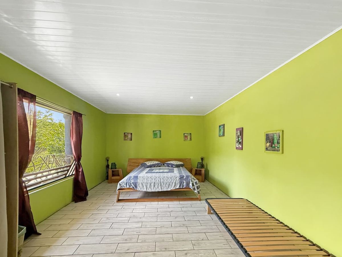 Quinta de 1 Hectárea con Piscina en Venta en Puerto Viejo de Limón