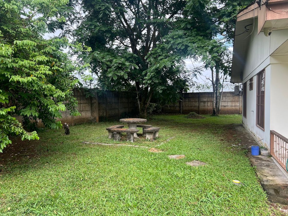 Quinta con Vista al Volcán en La Fortuna: Ideal para Airbnb