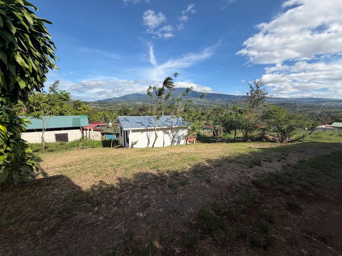 Lote pequeño en la Tesalia de San Carlos: Apto para crédito con bono