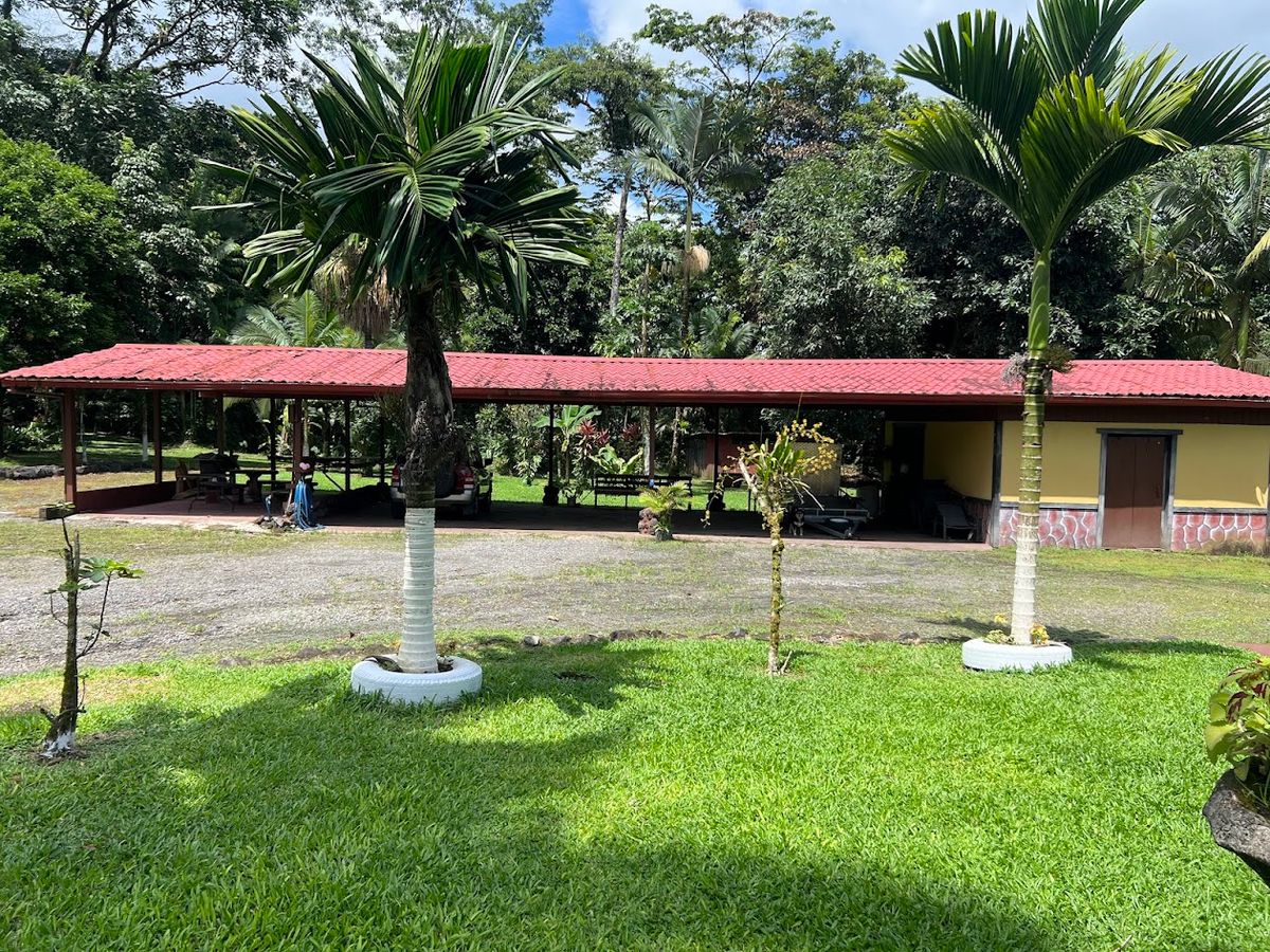 Luxury Estate in Zeta Trece, La Fortuna: Arenal Volcano Views