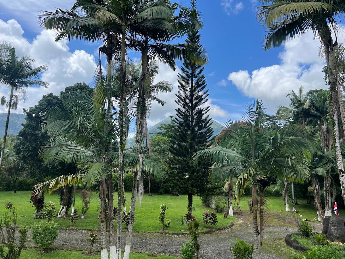 Luxury Estate in Zeta Trece, La Fortuna: Arenal Volcano Views