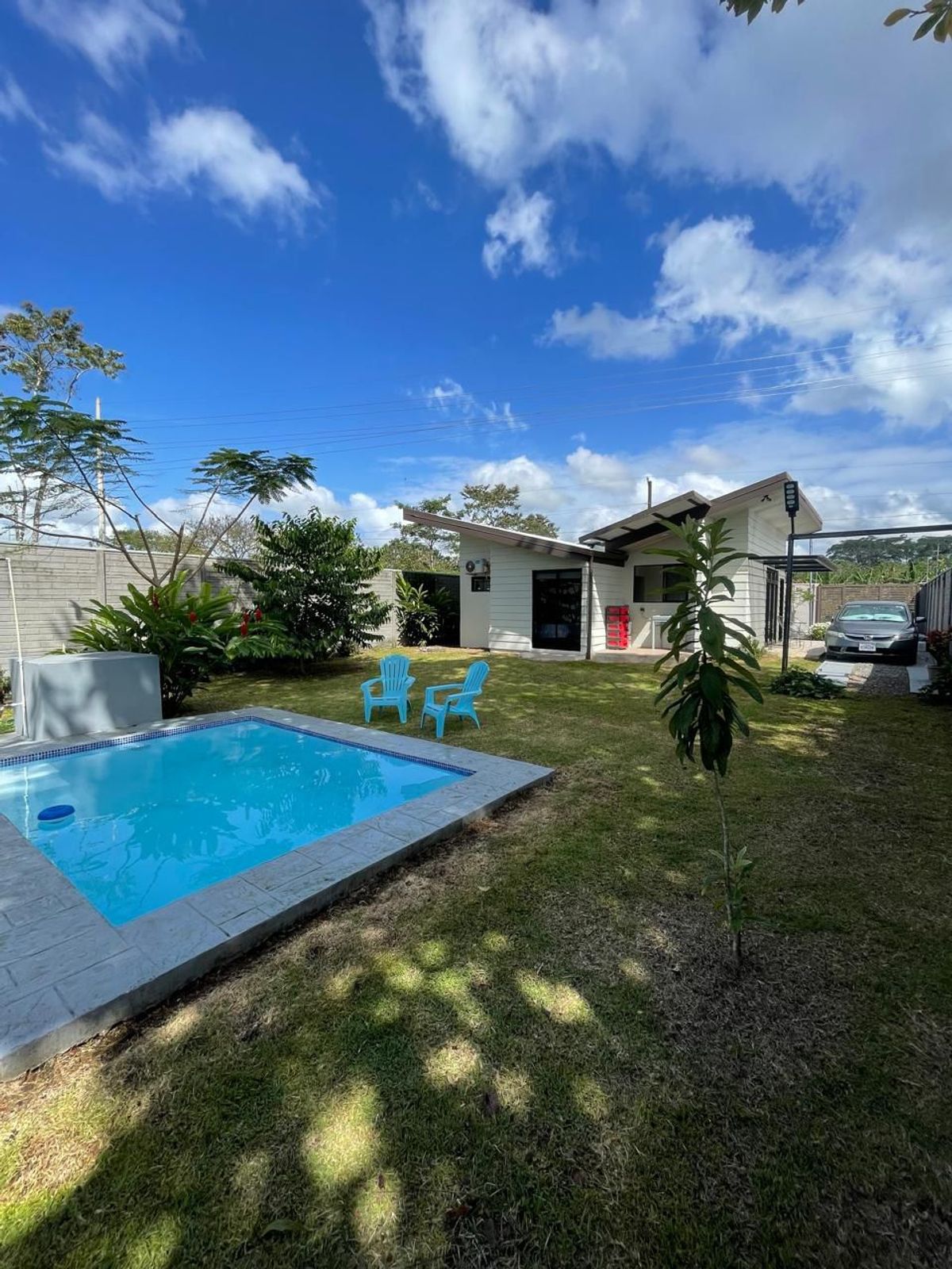 Casa Vacacional con Piscina en Los Ángeles de La Fortuna: Inversión