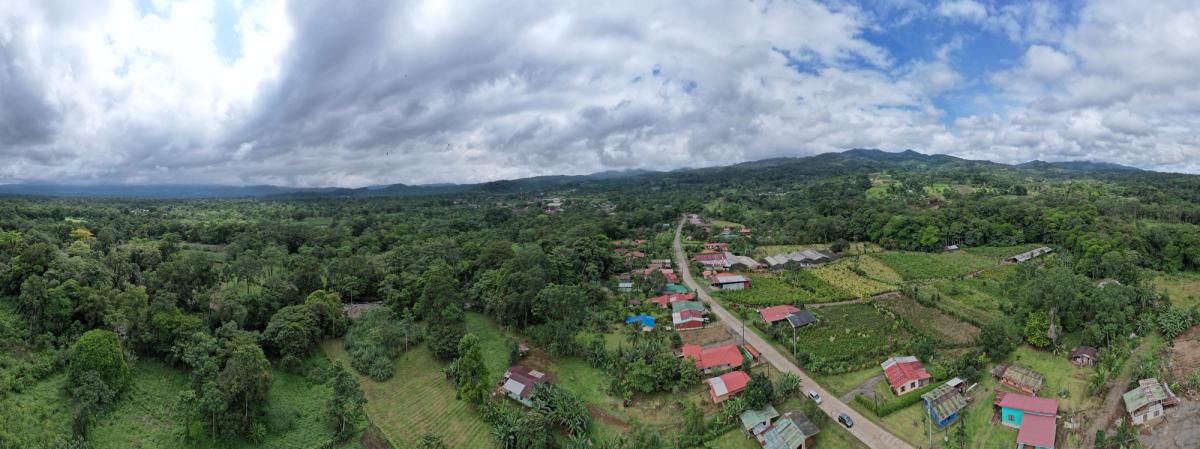 Land for Country Home in La Tigra, San Carlos: Bordering River