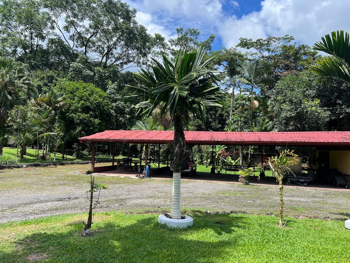Luxury Estate in Zeta Trece, La Fortuna: Arenal Volcano Views