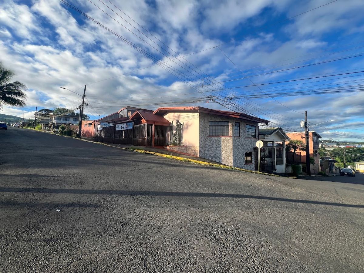 Prime Commercial Property in Downtown Ciudad Quesada: High-Yield Investment