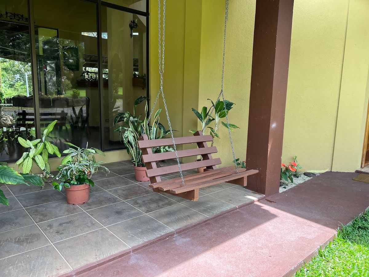 Luxury Estate in Zeta Trece, La Fortuna: Arenal Volcano Views